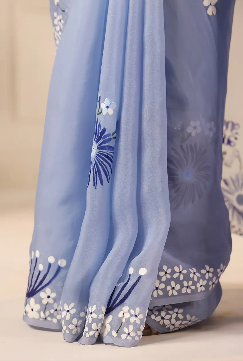 THE CAMOMILE WHISPERS41