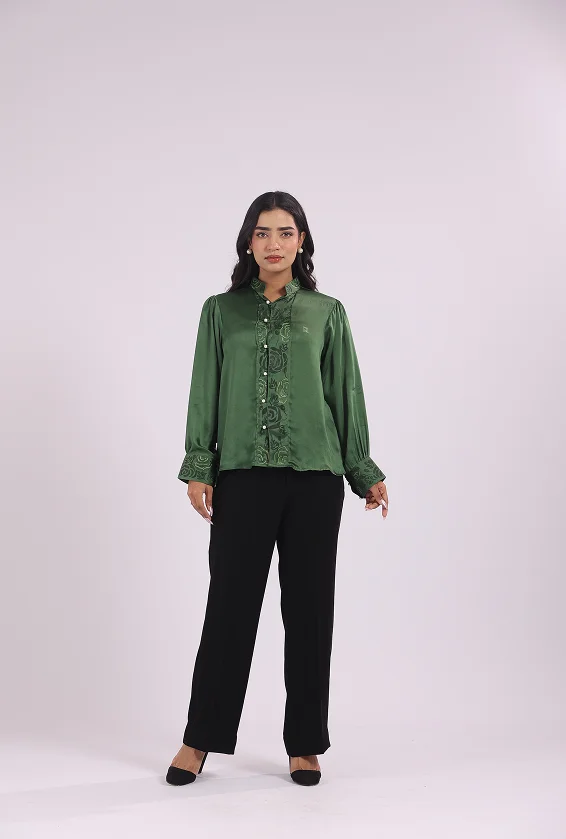 Monochrome green shirt 5